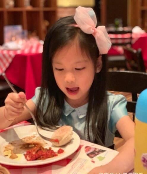 娱乐吃瓜酱儿子女儿